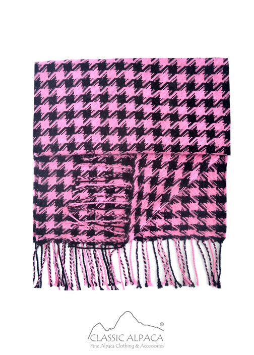 Brushed Woven Houndstooth Scarf